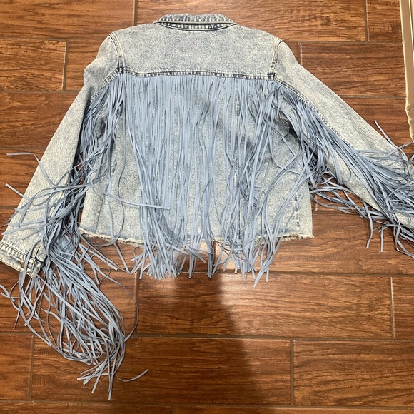 Fringe denim jacket size XL - Picture 2 of 5
